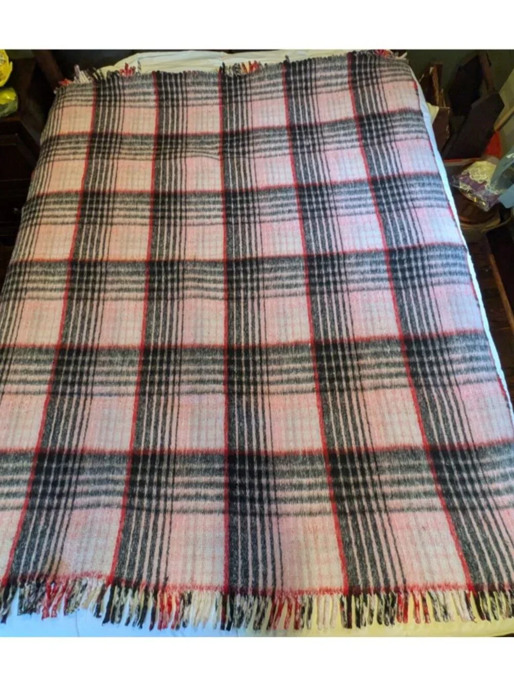 Vtg Plaid Woven Yoga Blanket Throw Reversible Poly Blend Fringe Red Black 59x79